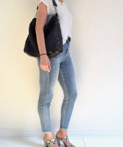 beth-dutton-black-purses